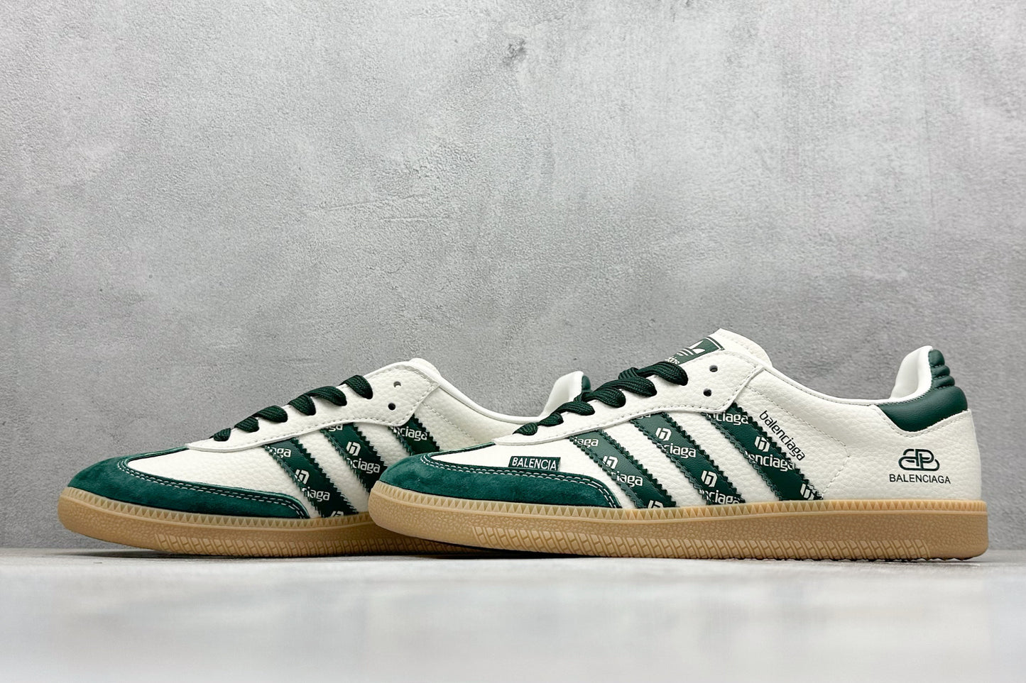 Adidas Samba og x Balenciaga