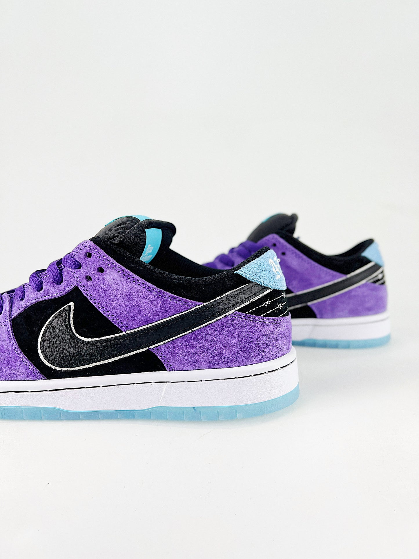 Tênis SB Dunk Low "Hayley Wilson - Court Purple and Black "