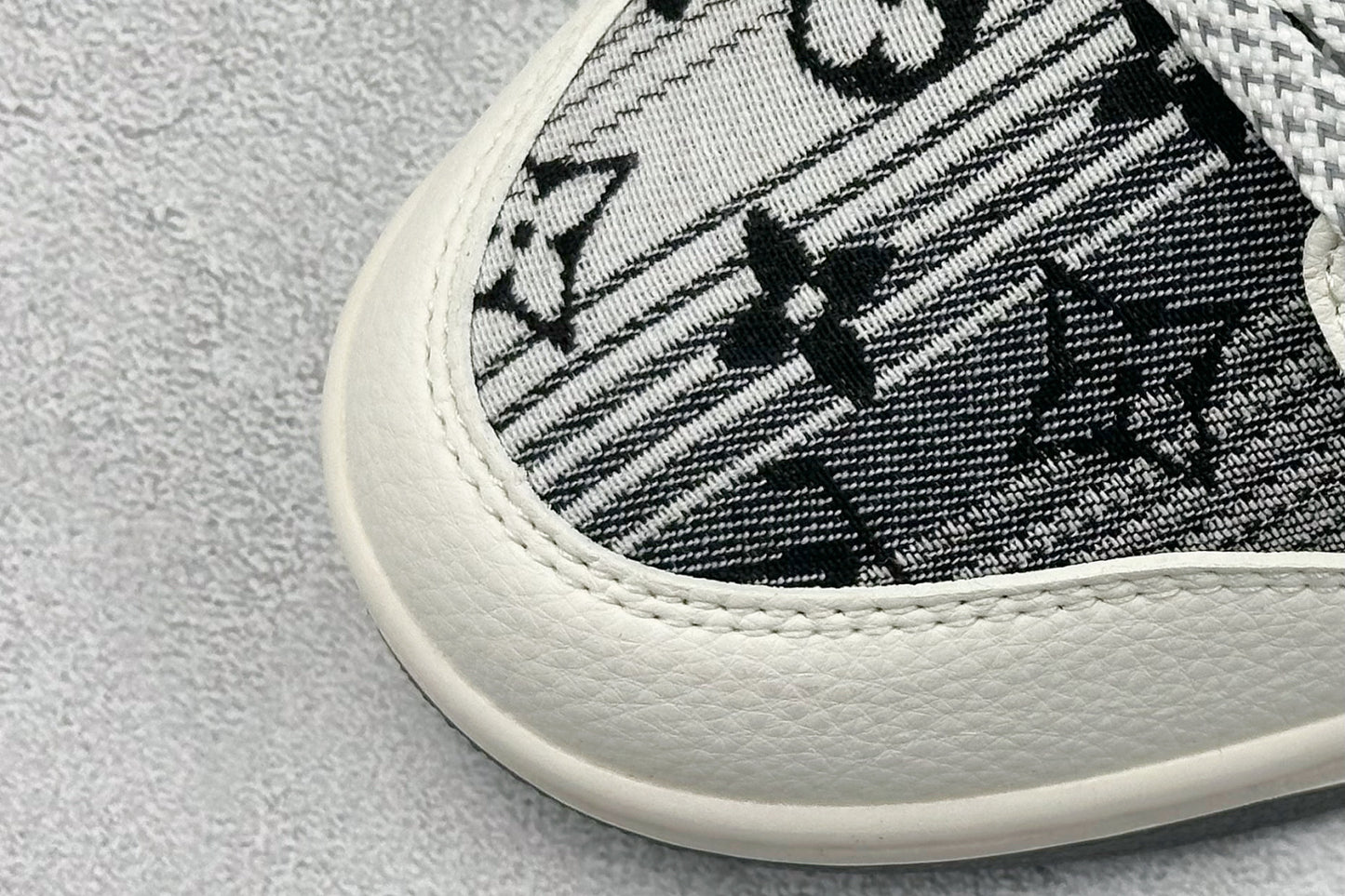 Nike SB Dunk Low Louis Vuitton Virgil Nigo