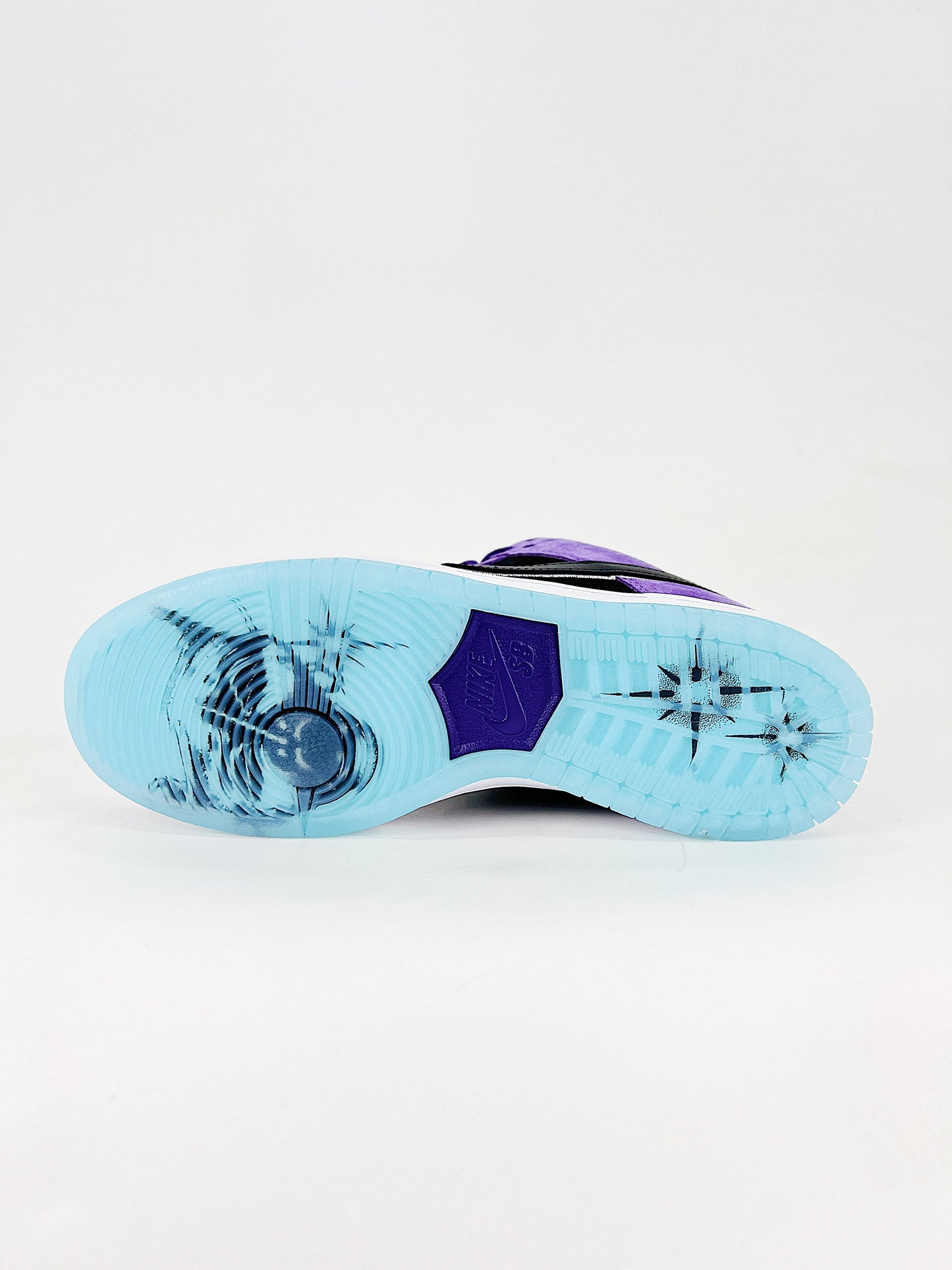 Tênis SB Dunk Low "Hayley Wilson - Court Purple and Black "