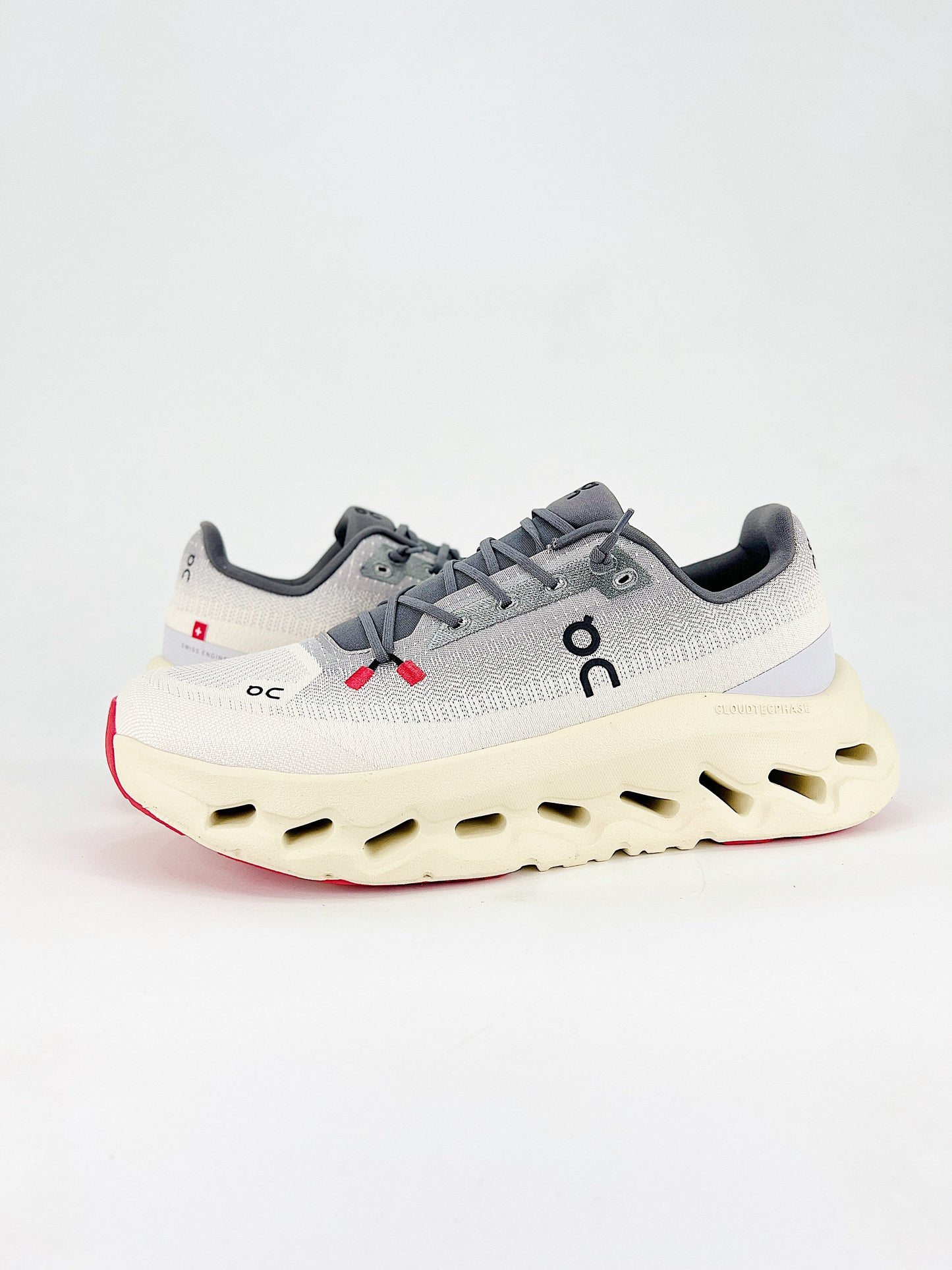 On Running Cloudtilt Red/White/Grey