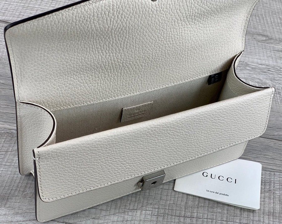Bolsa Gucci Dionysus medium shoulder branca