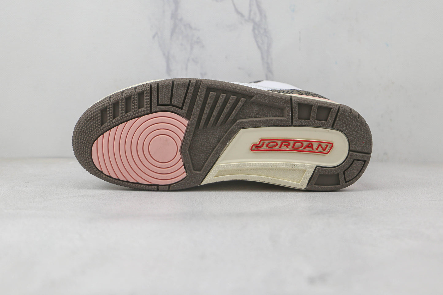 Jordan 3 Retro Neapolitan