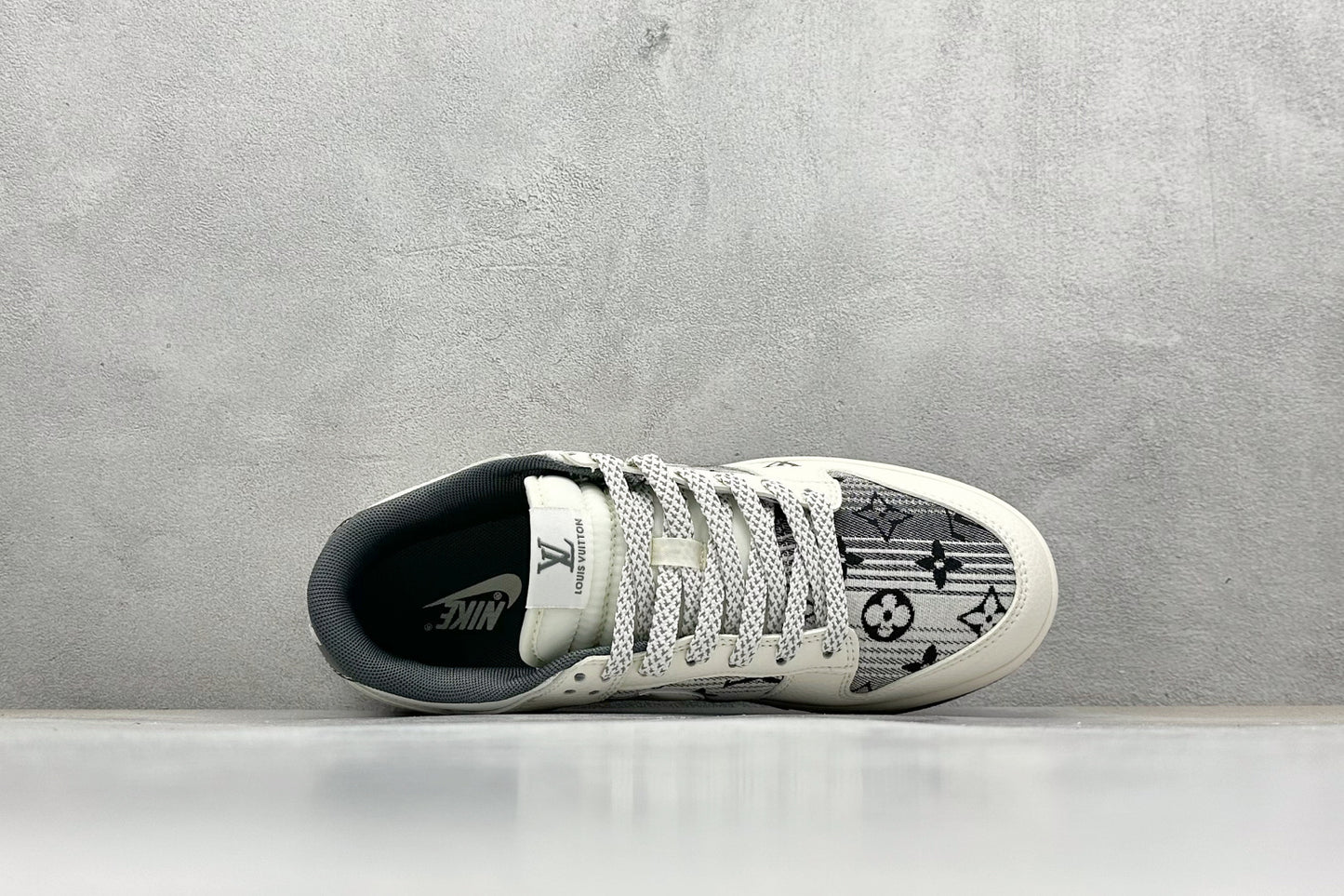 Nike SB Dunk Low Louis Vuitton Virgil Nigo