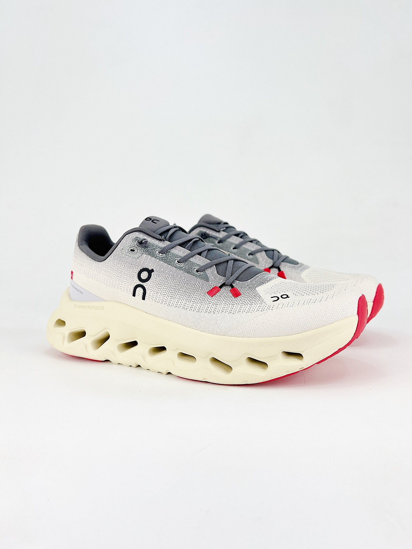 On Running Cloudtilt Red/White/Grey