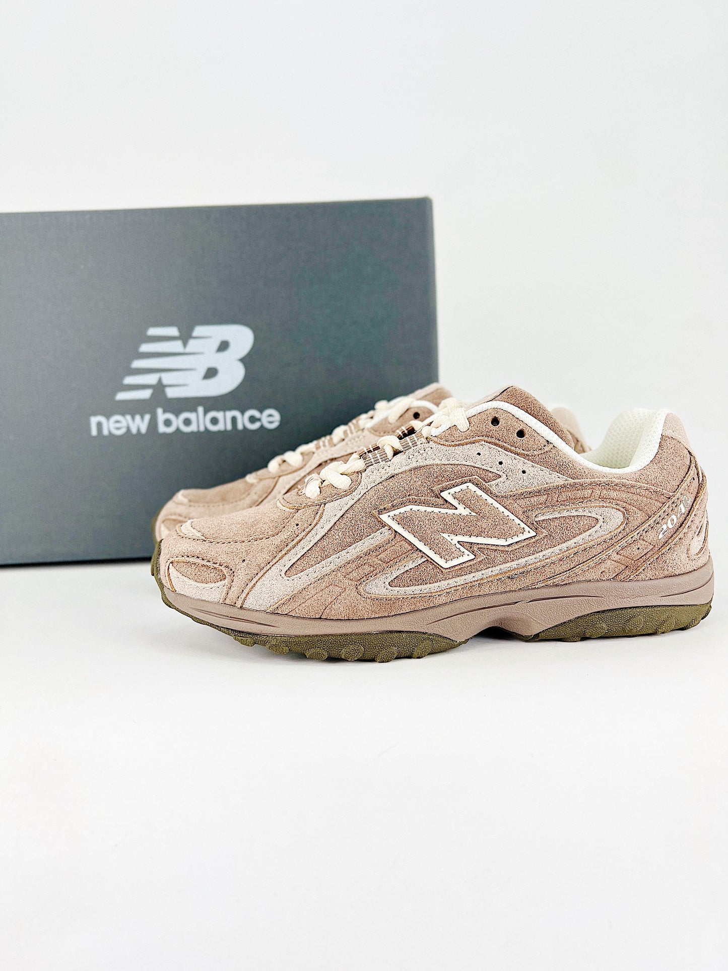 New Balance 204L “Mushroom / Arid Stone”