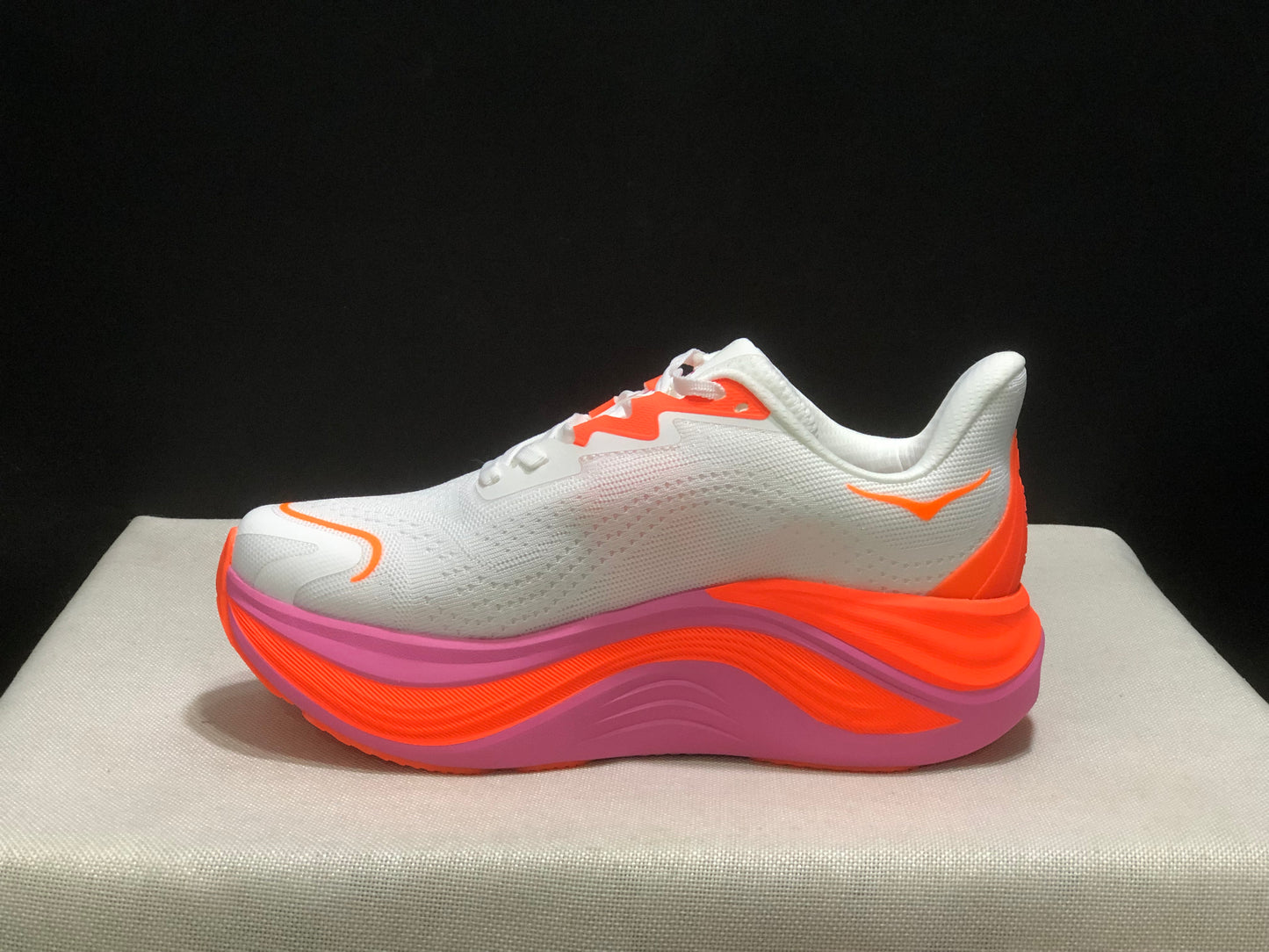 Hoka Skyward X 1