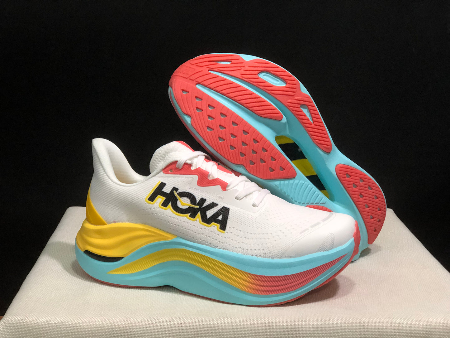 Hoka Skyward X 1