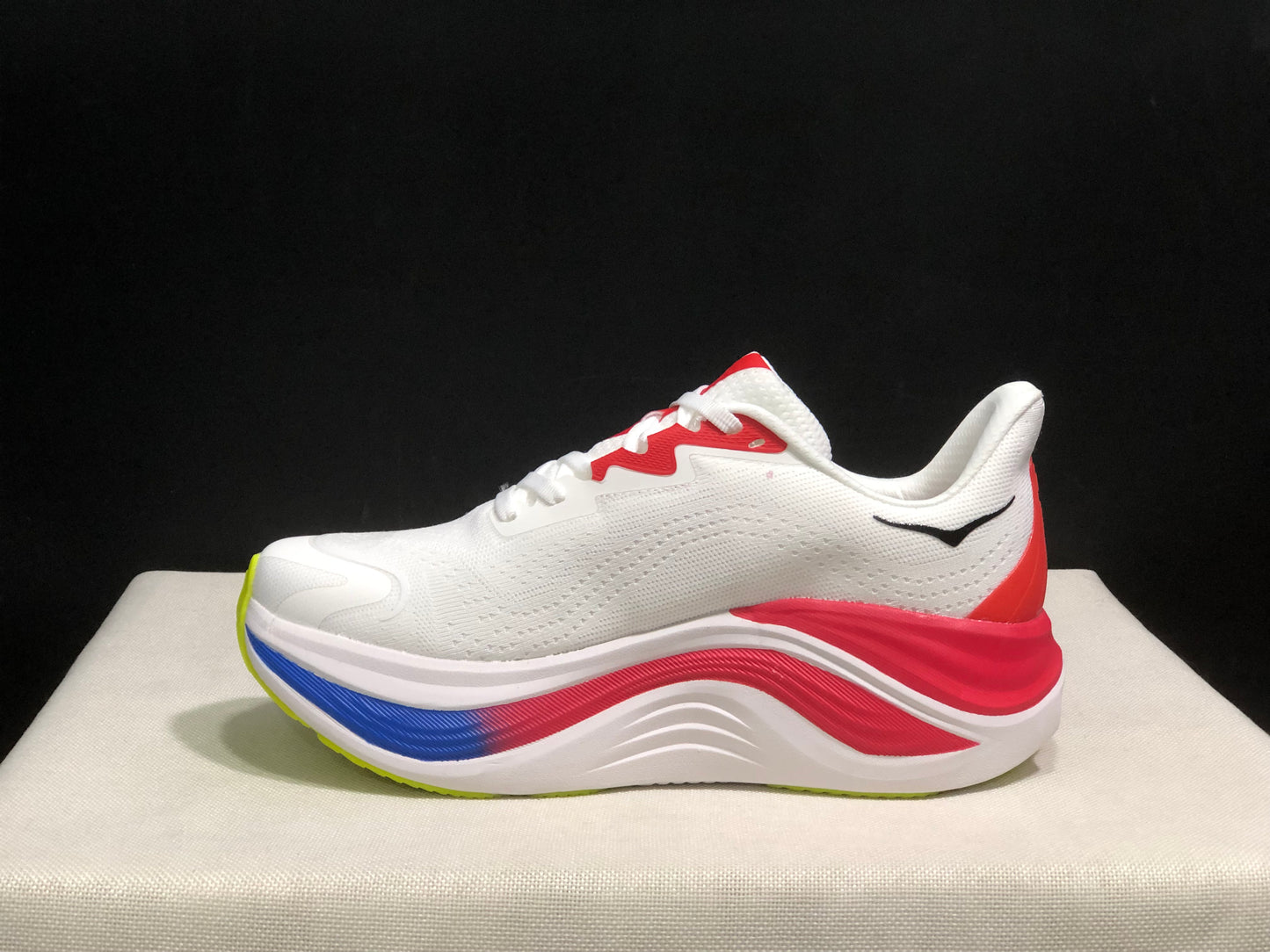 Hoka Skyward X 1