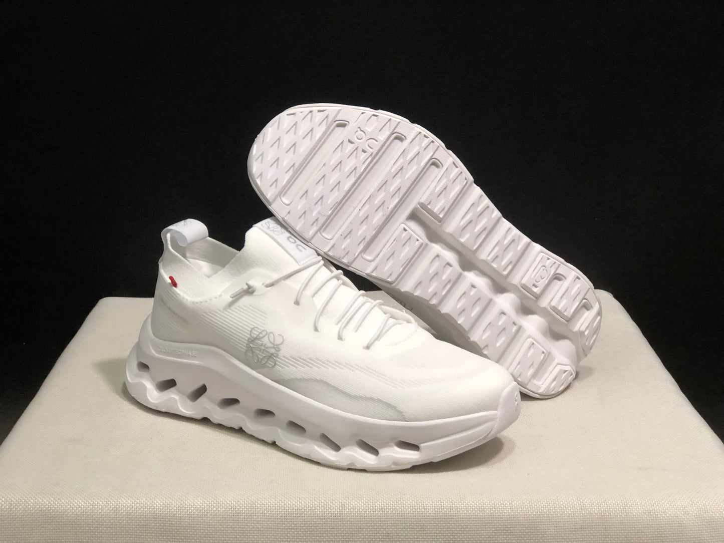 LOEWE x On Running Cloudtilt All White
