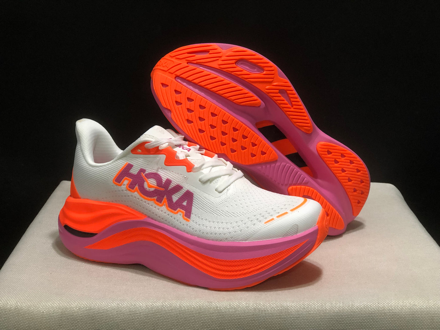 Hoka Skyward X 1