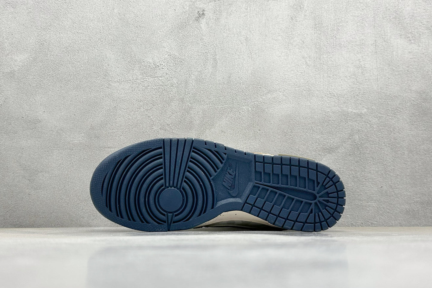 Nike SB Dunk Low PandaPrank