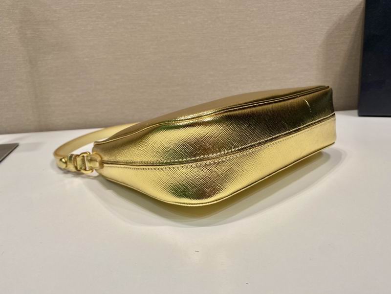 Bolsa Prada Dourado