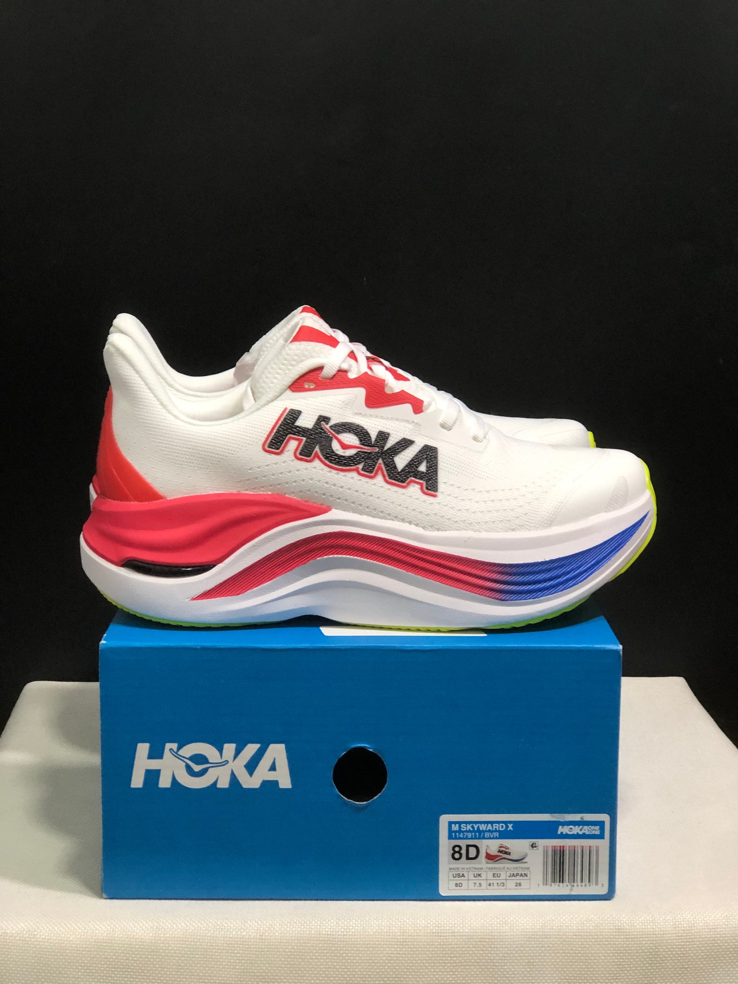 Hoka Skyward X 1