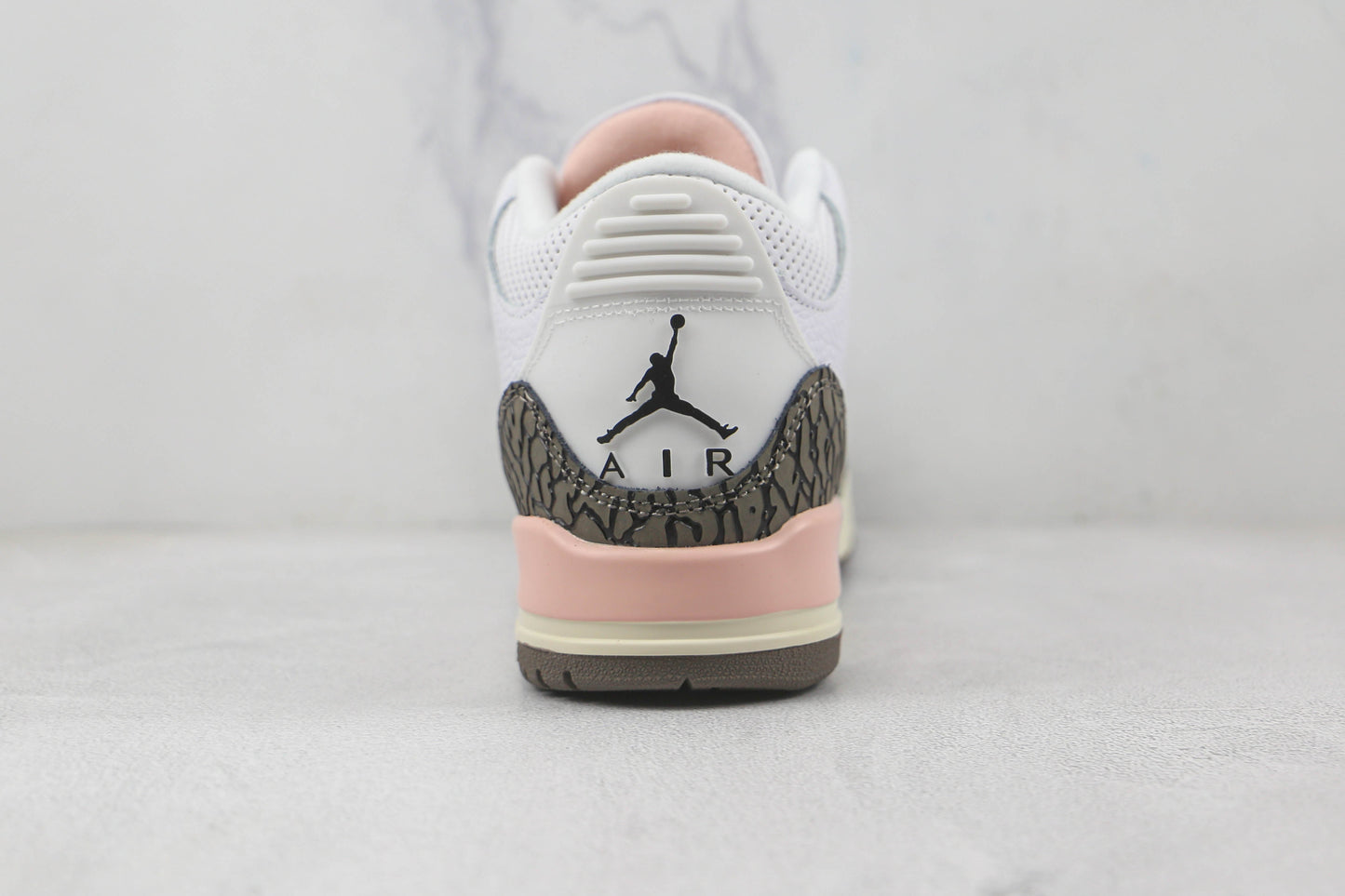Jordan 3 Retro Neapolitan